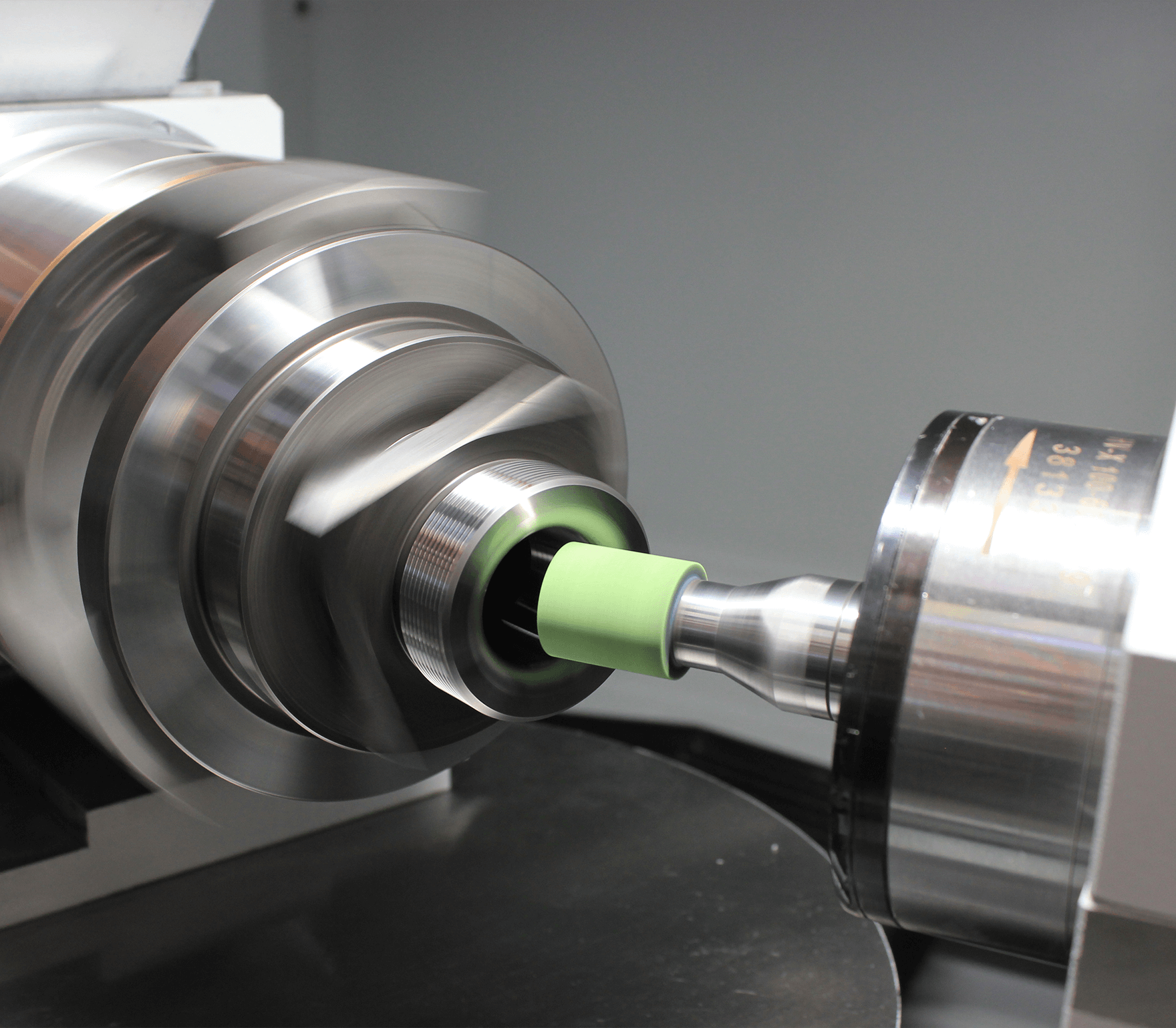 Internal, external and radius grinding machine — IRD | Overbeck