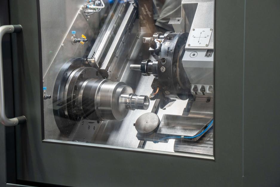 High precision horizontal hard turning machine - Mikroturn® | Hembrug